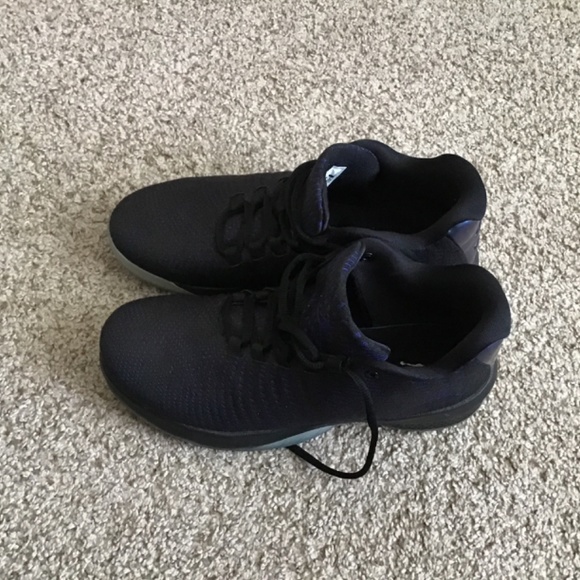 Jordan B. Fly Black Basketball Shoes